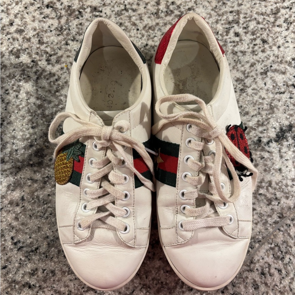GUCCI Sneakers with patches size 38